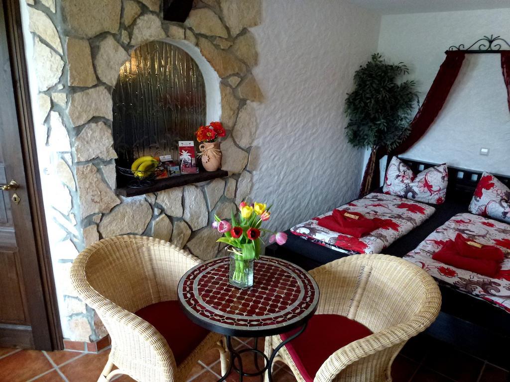 Apartmenthaus Casa Palma บึล ภายนอก รูปภาพ